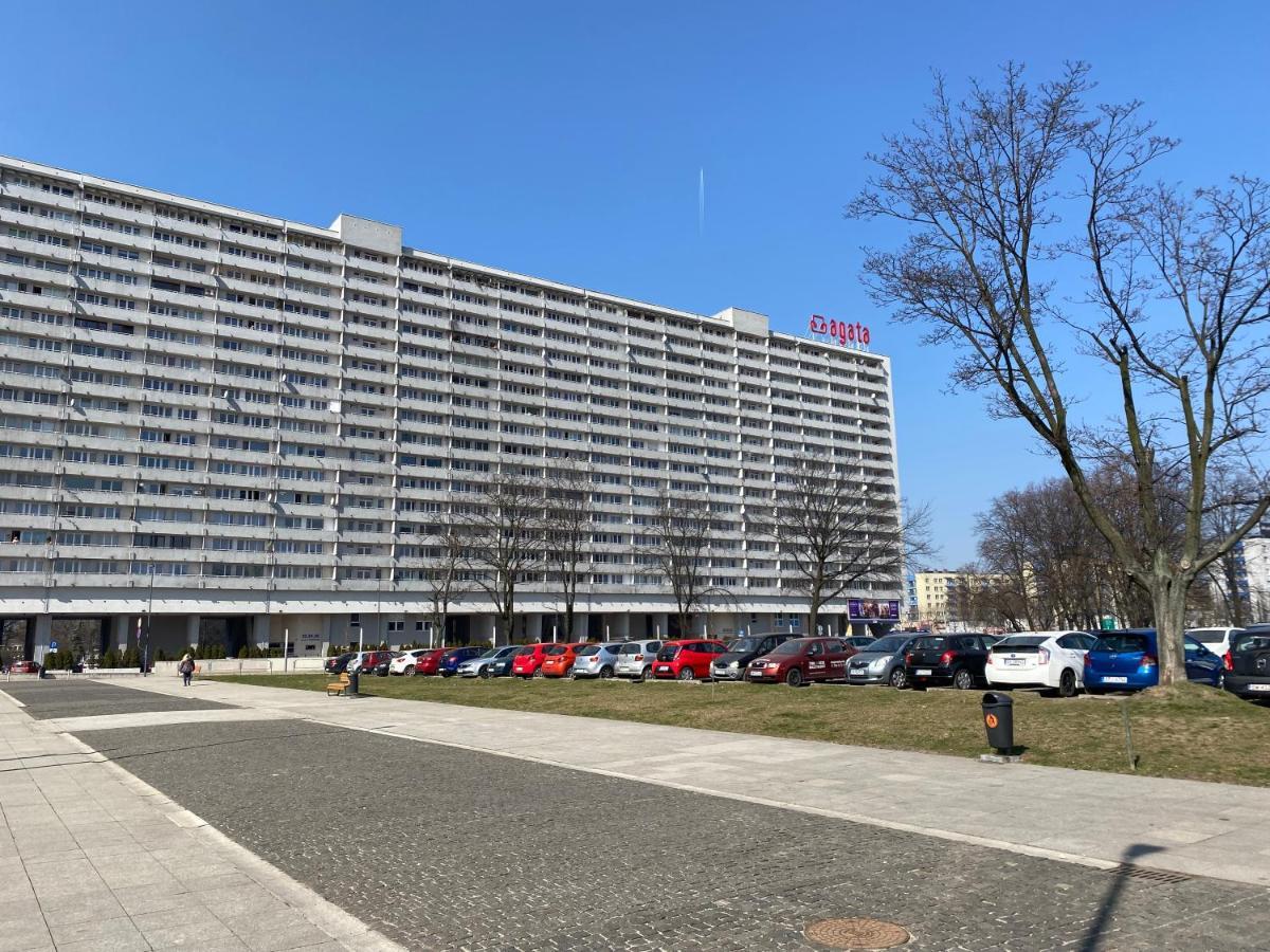 Aparthotel Superjednostka Katoviçe Dış mekan fotoğraf